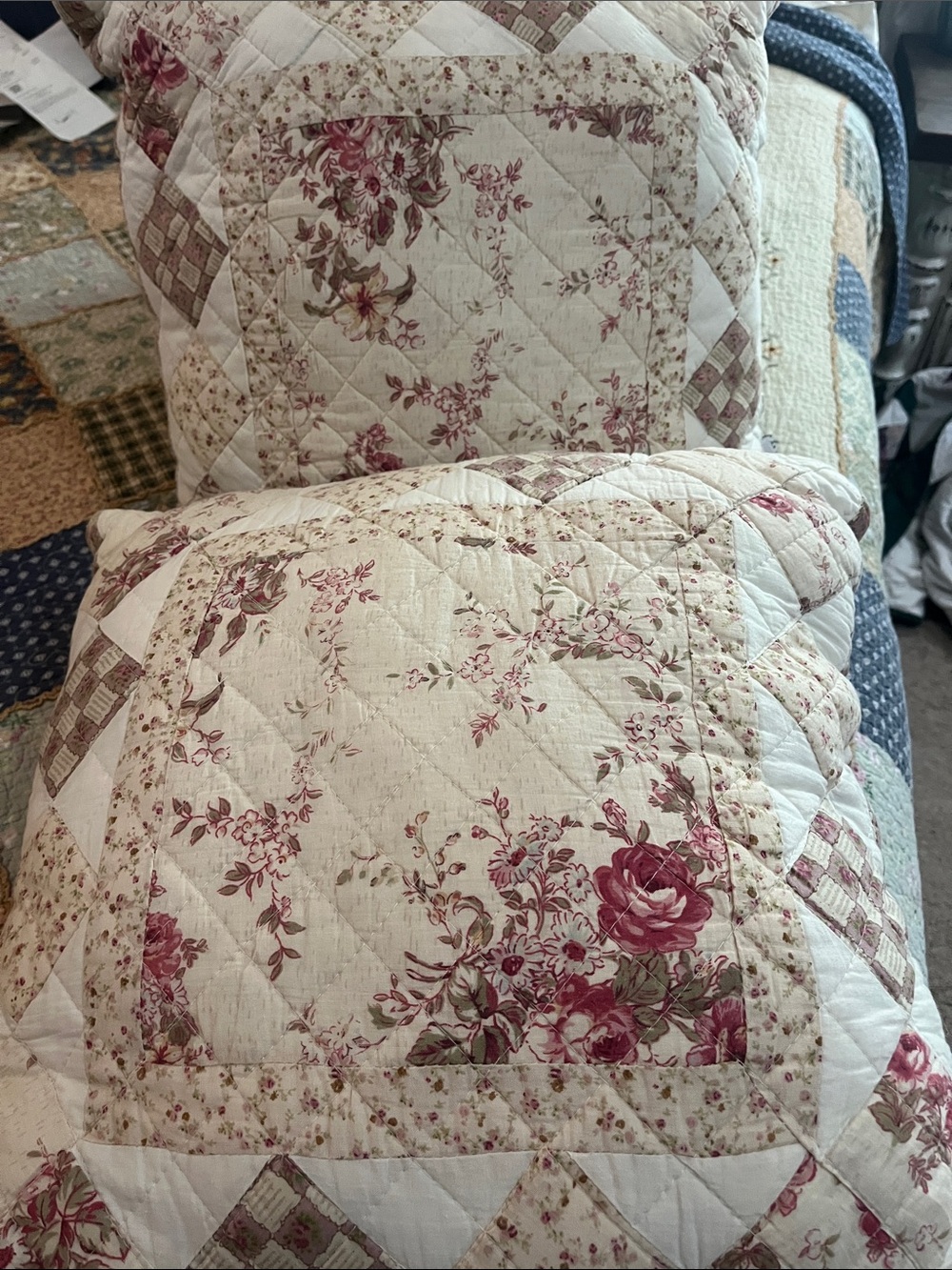 Laura, Ashley pillows